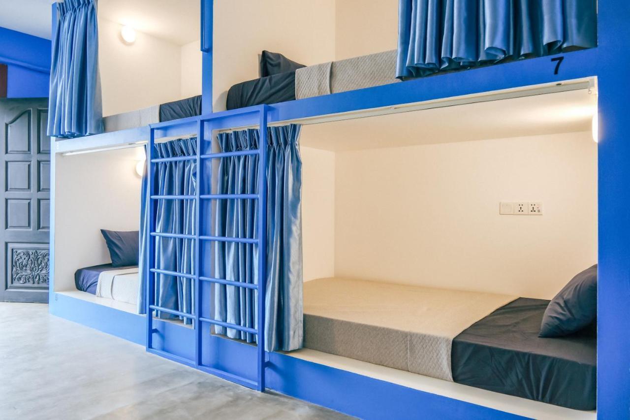 Queentown Hostel Siem Reap Ngoại thất bức ảnh
